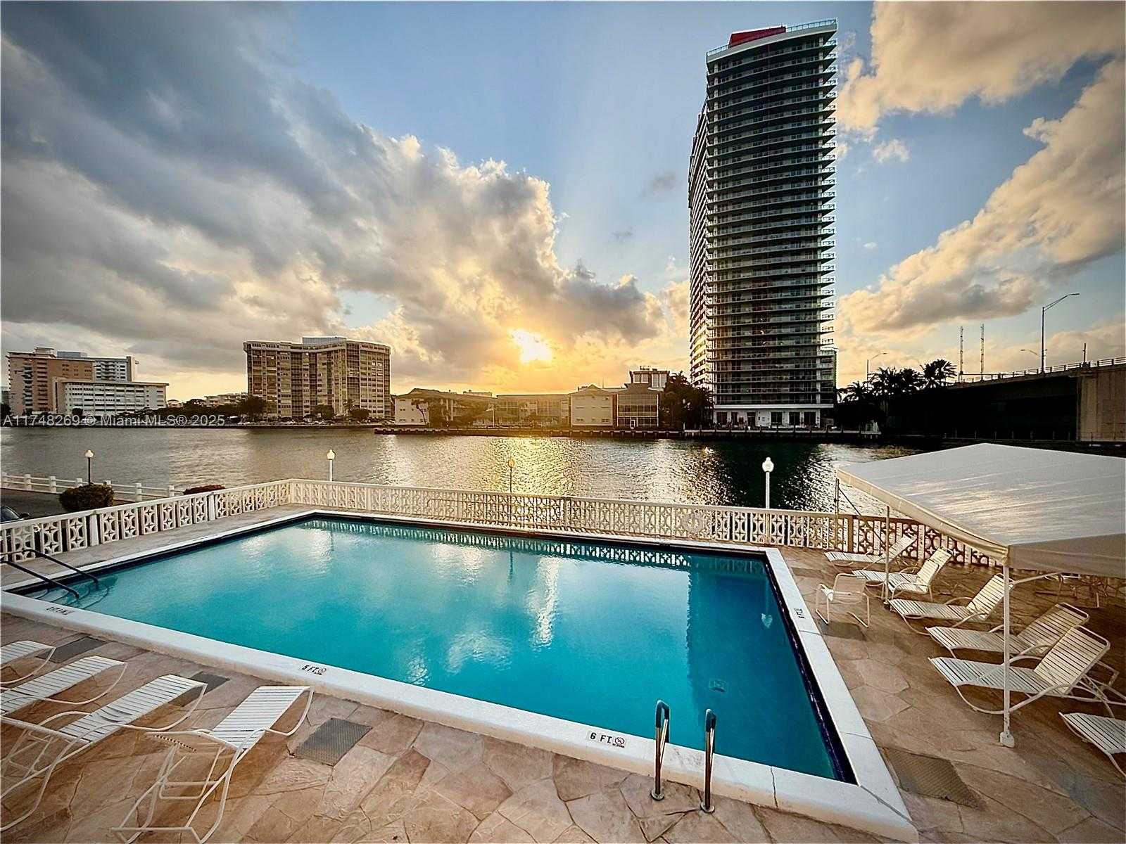 Small Image of 1825 SOUTH OCEAN DR #614, Hallandale Beach Number 31