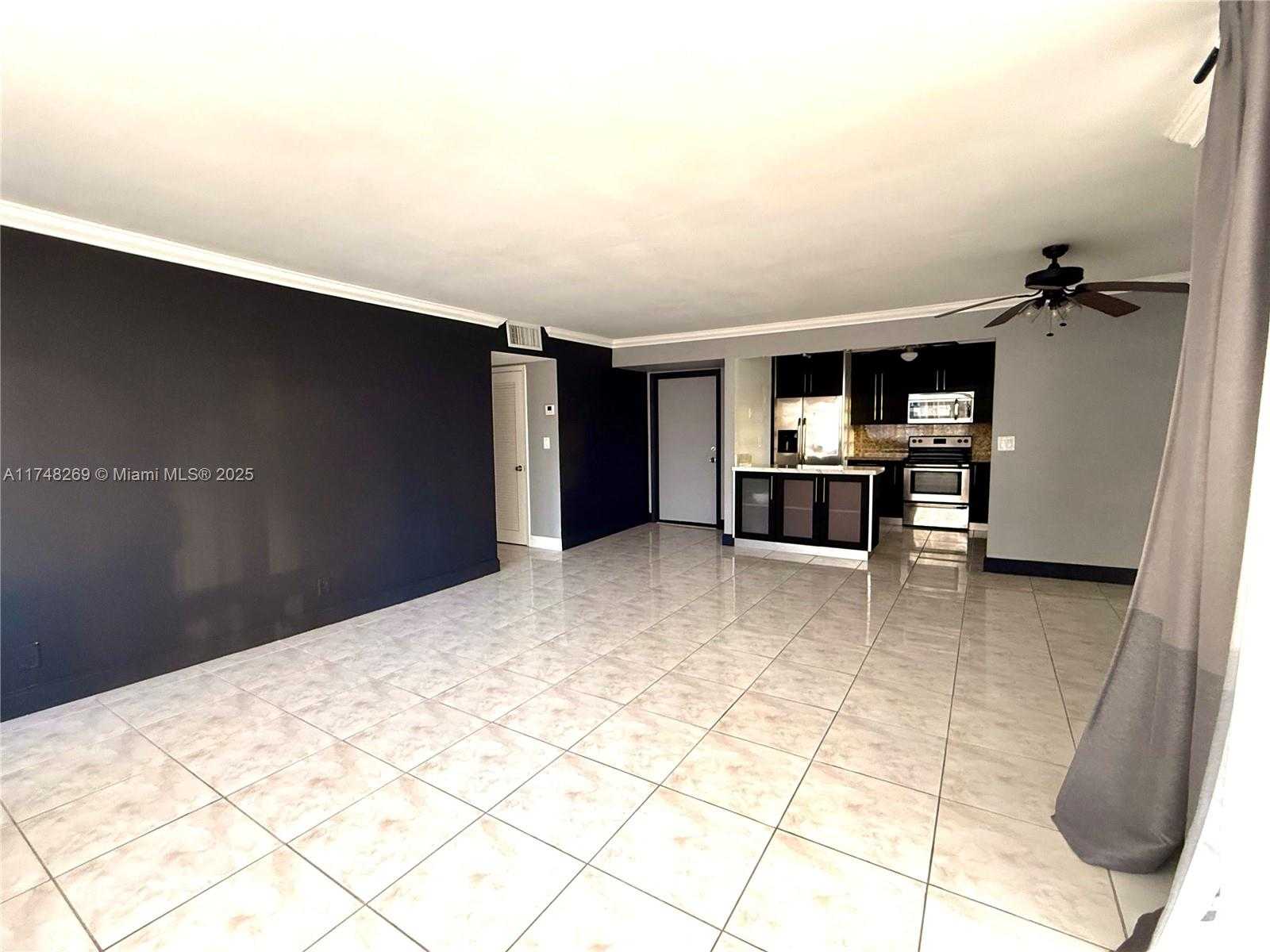 Small Image of 1825 SOUTH OCEAN DR #614, Hallandale Beach Number 5