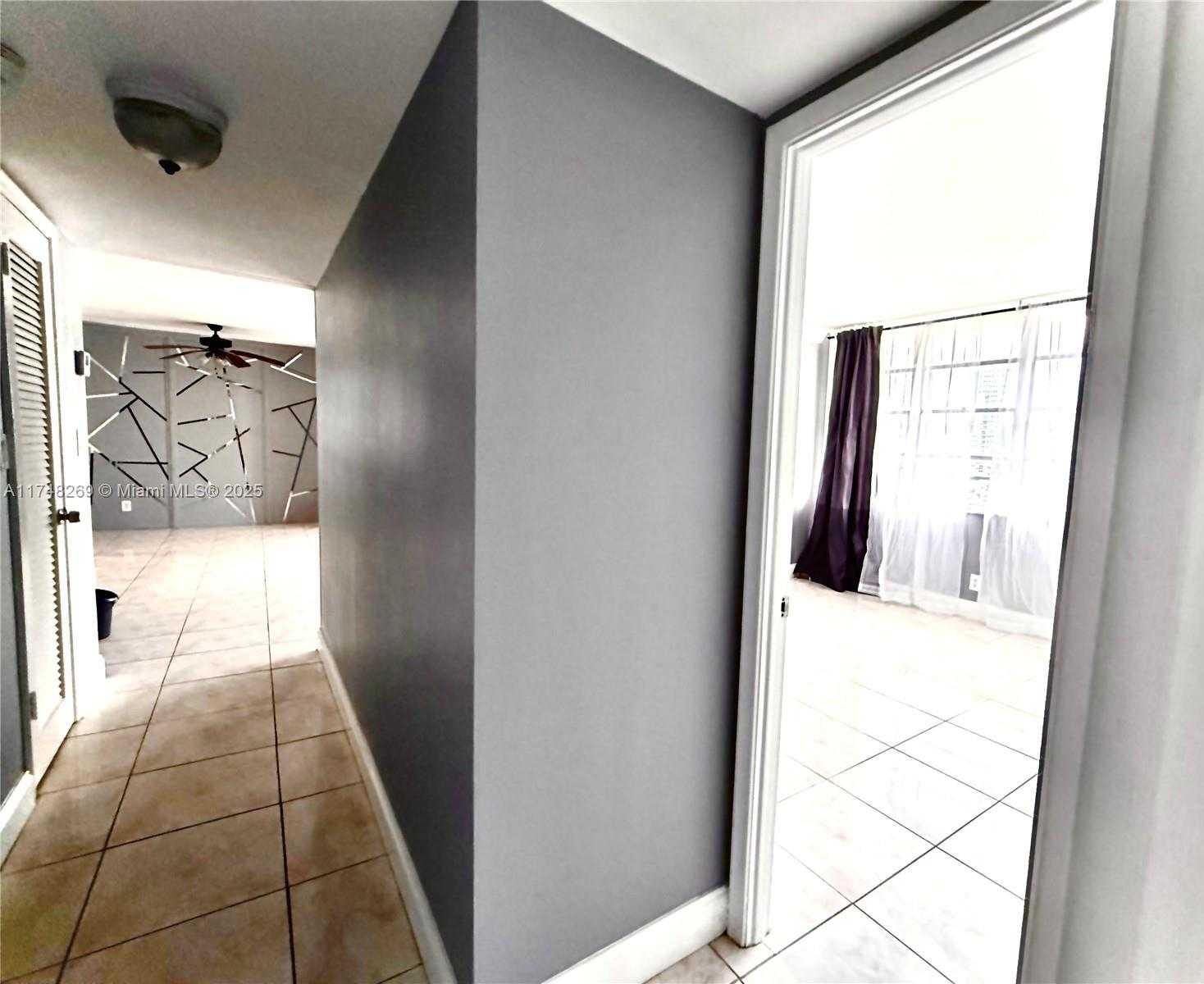 Small Image of 1825 SOUTH OCEAN DR #614, Hallandale Beach Number 7