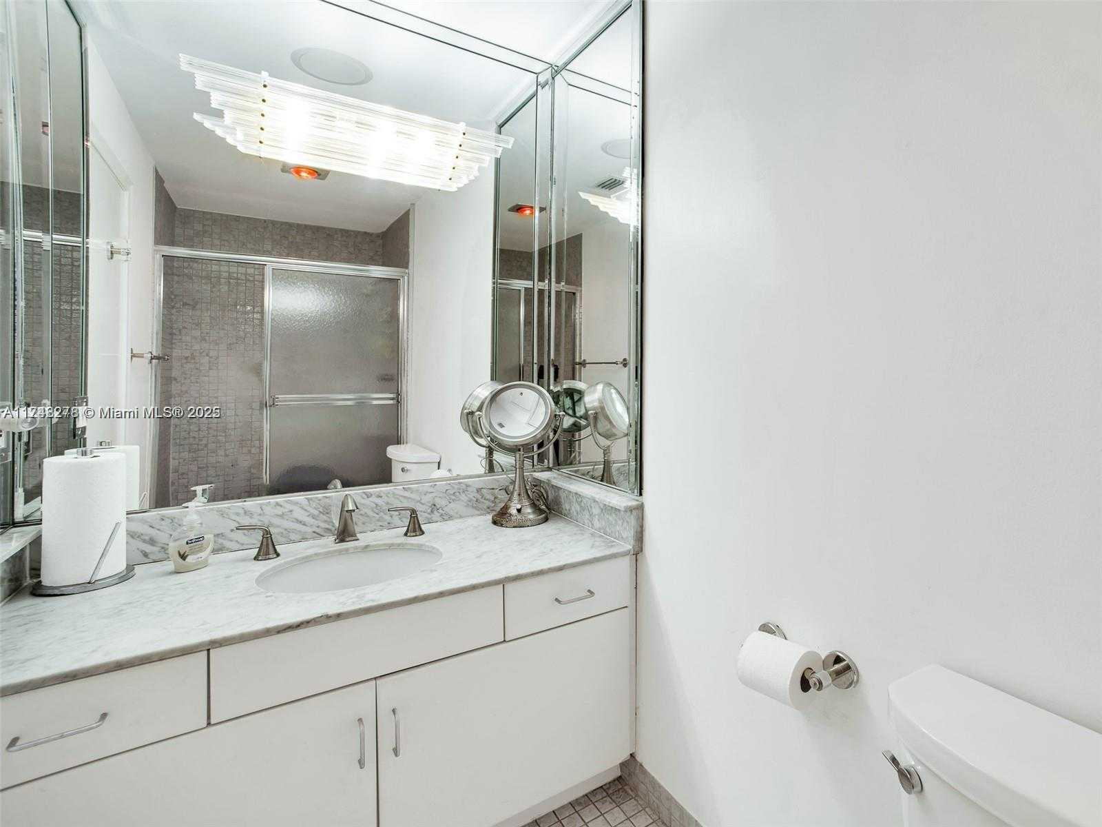 Small Image of 219 POINCIANA DR #209, Sunny Isles Beach Number 15