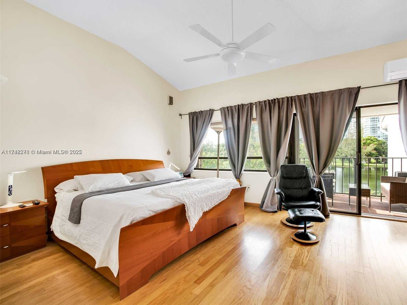 Small Image of 219 POINCIANA DR #209, Sunny Isles Beach Number 16