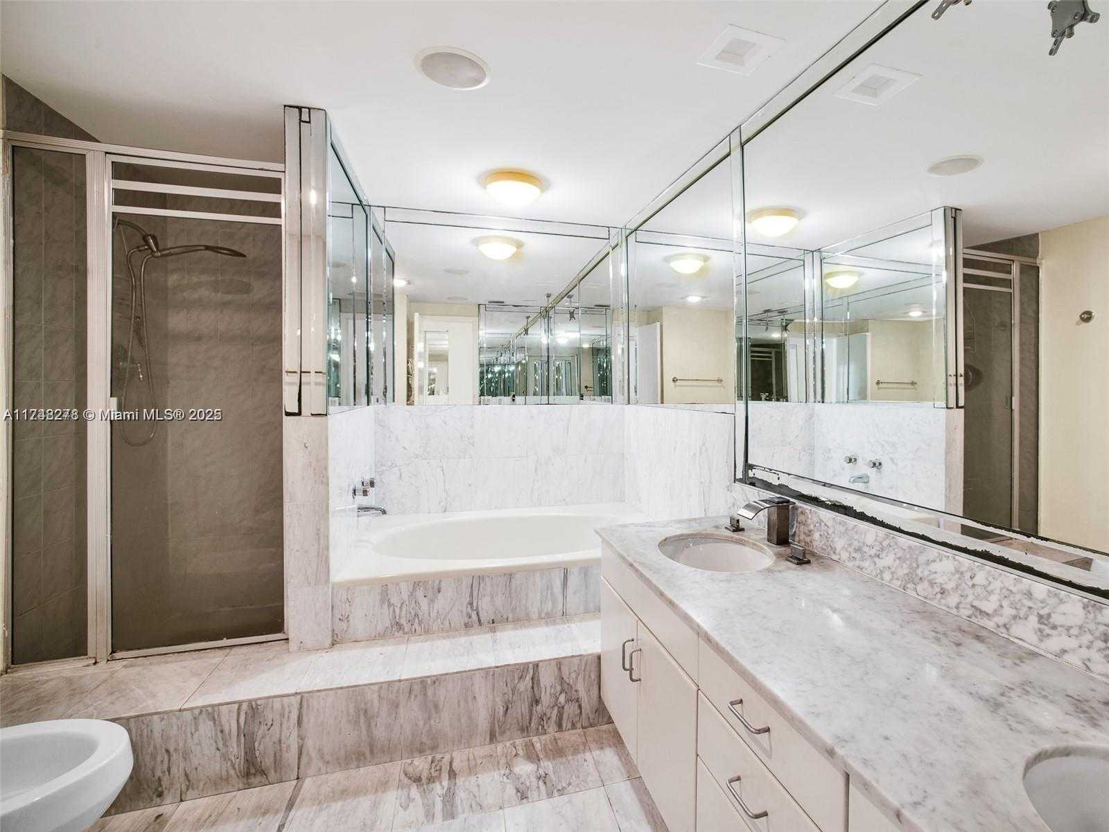 Small Image of 219 POINCIANA DR #209, Sunny Isles Beach Number 18