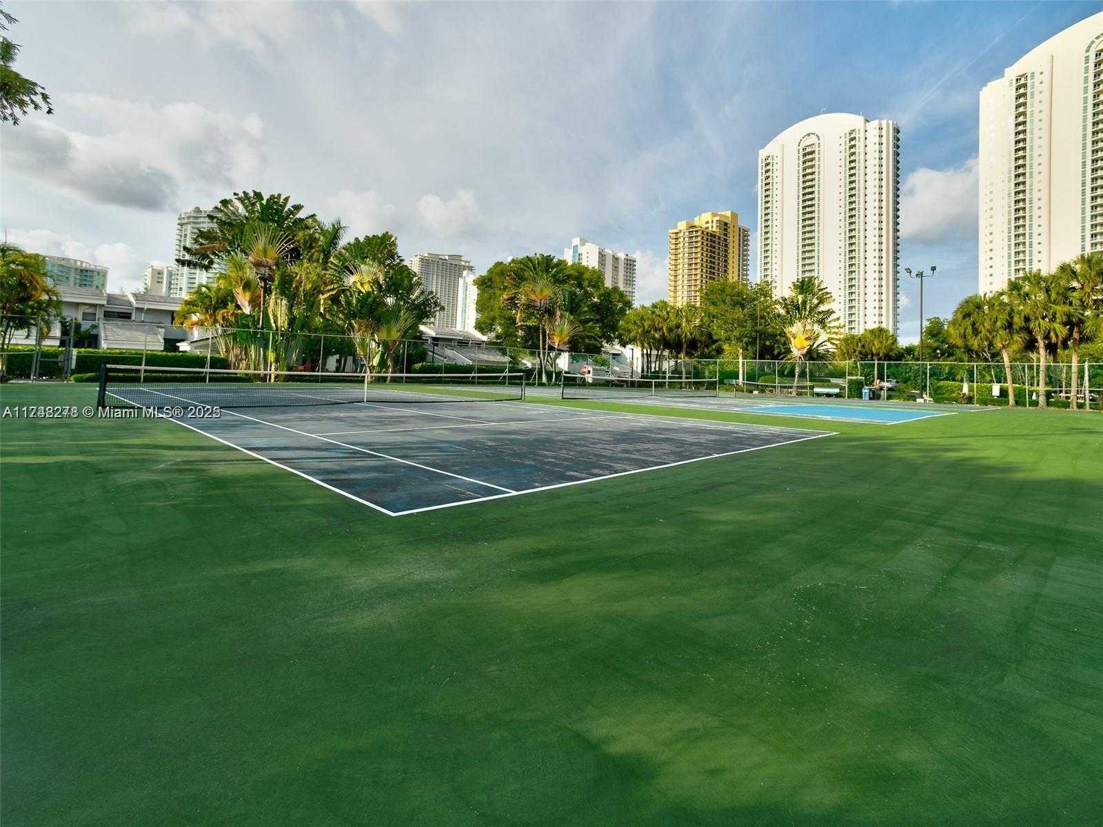 Small Image of 219 POINCIANA DR #209, Sunny Isles Beach Number 24