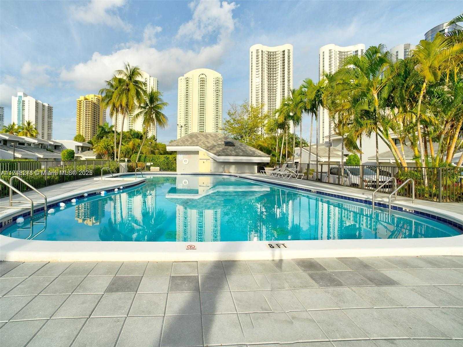 Small Image of 219 POINCIANA DR #209, Sunny Isles Beach Number 25