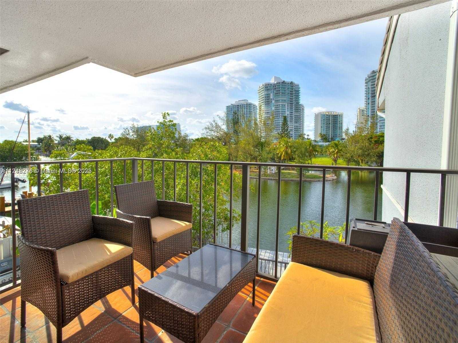 Small Image of 219 POINCIANA DR #209, Sunny Isles Beach Number 5