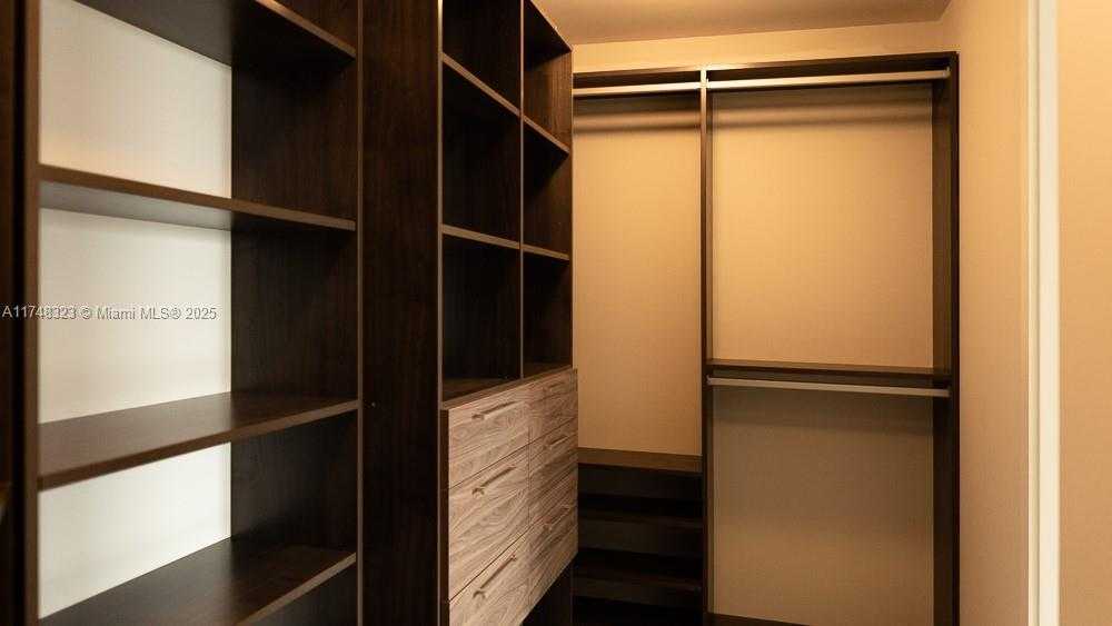Small Image of 650 NORTH EAST 32ND ST #2105, Miami Number 16