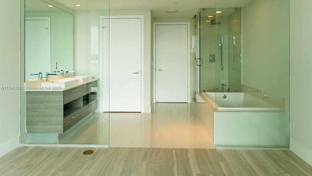 Small Image of 650 NORTH EAST 32ND ST #2105, Miami Number 8