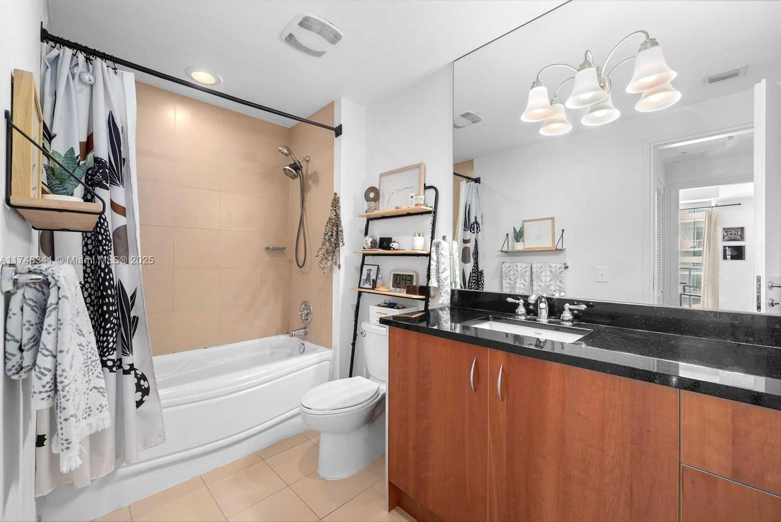 Small Image of 300 SOUTH BISCAYNE BLVD #T-3604, Miami Number 15