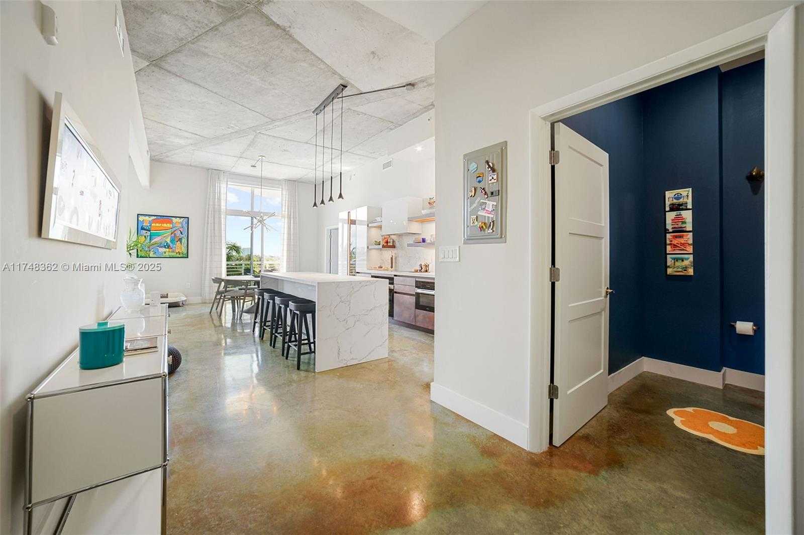 Small Image of 2001 MERIDIAN AVE #509, Miami Beach Number 19