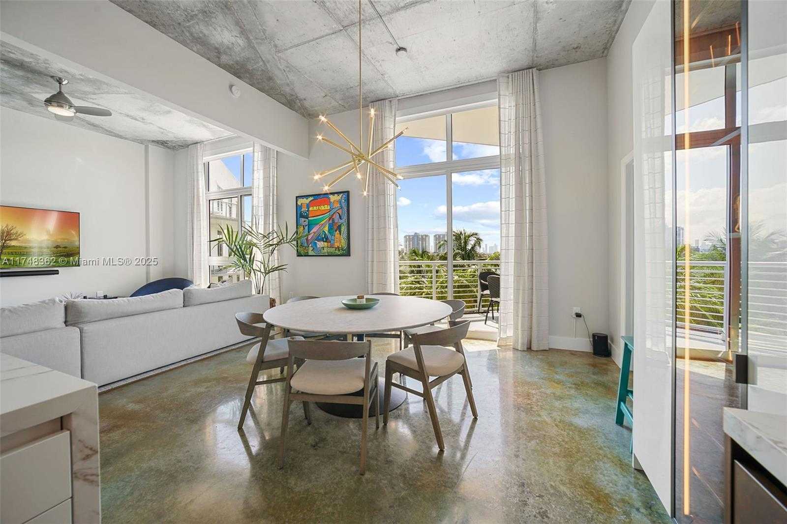 Small Image of 2001 MERIDIAN AVE #509, Miami Beach Number 35