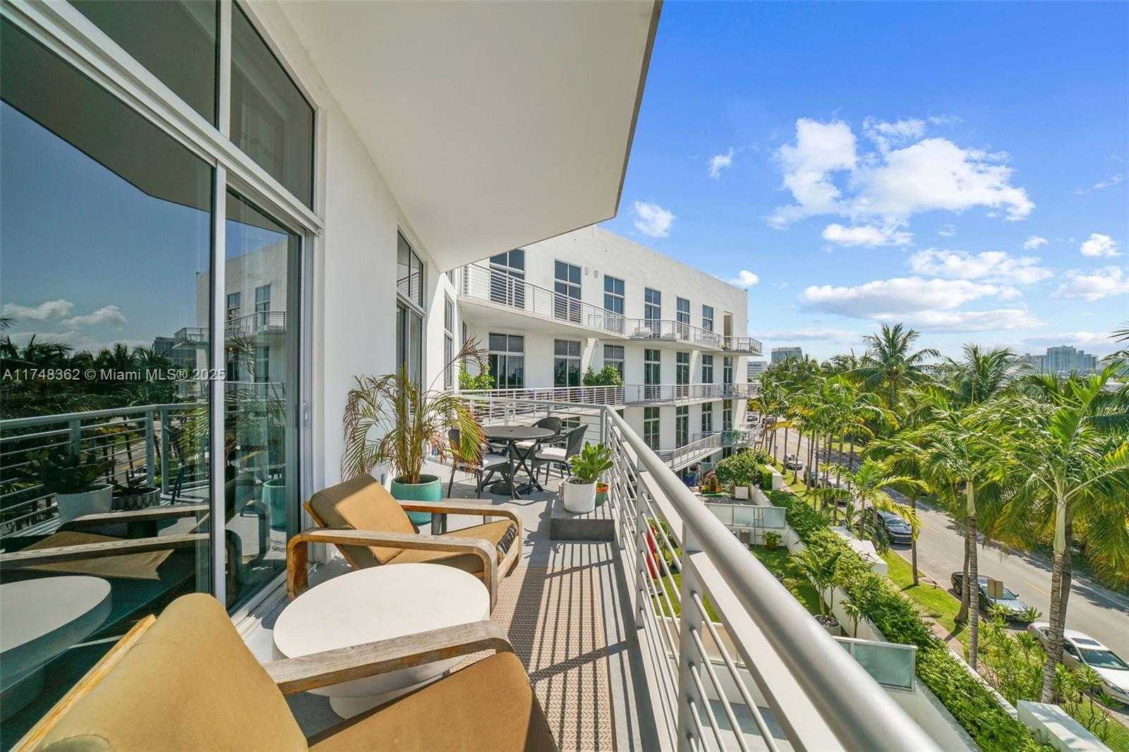 Small Image of 2001 MERIDIAN AVE #509, Miami Beach Number 37