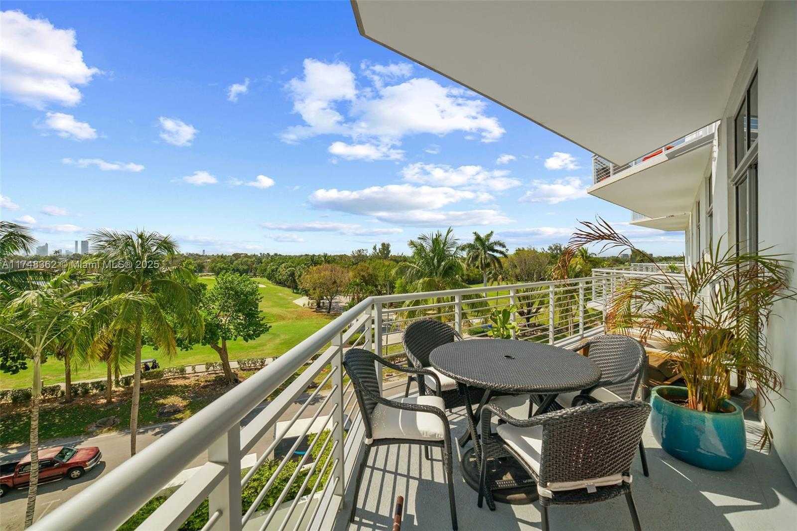 Small Image of 2001 MERIDIAN AVE #509, Miami Beach Number 40