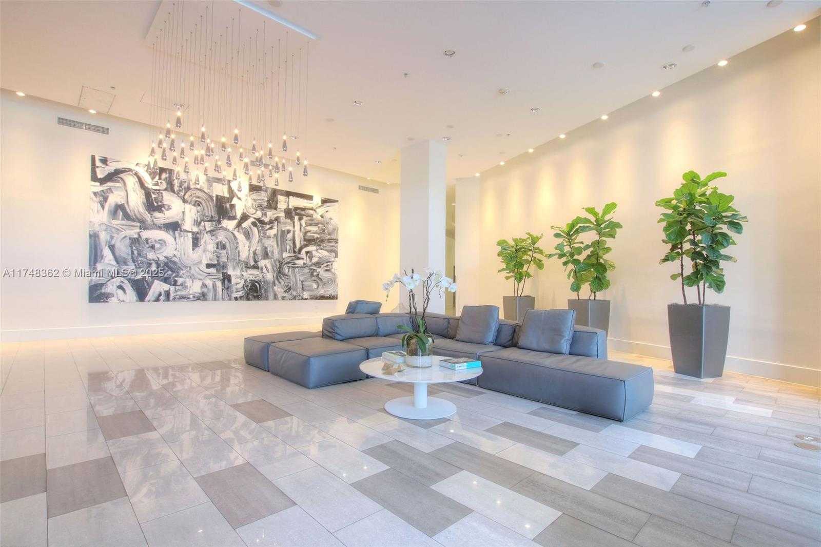 Small Image of 2001 MERIDIAN AVE #509, Miami Beach Number 56