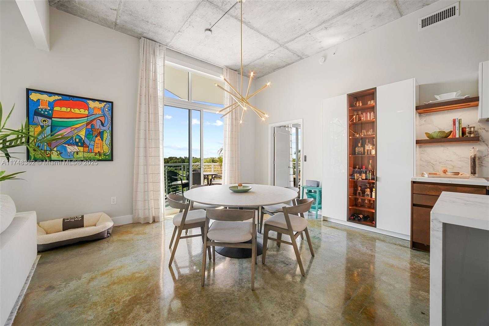 Small Image of 2001 MERIDIAN AVE #509, Miami Beach Number 9