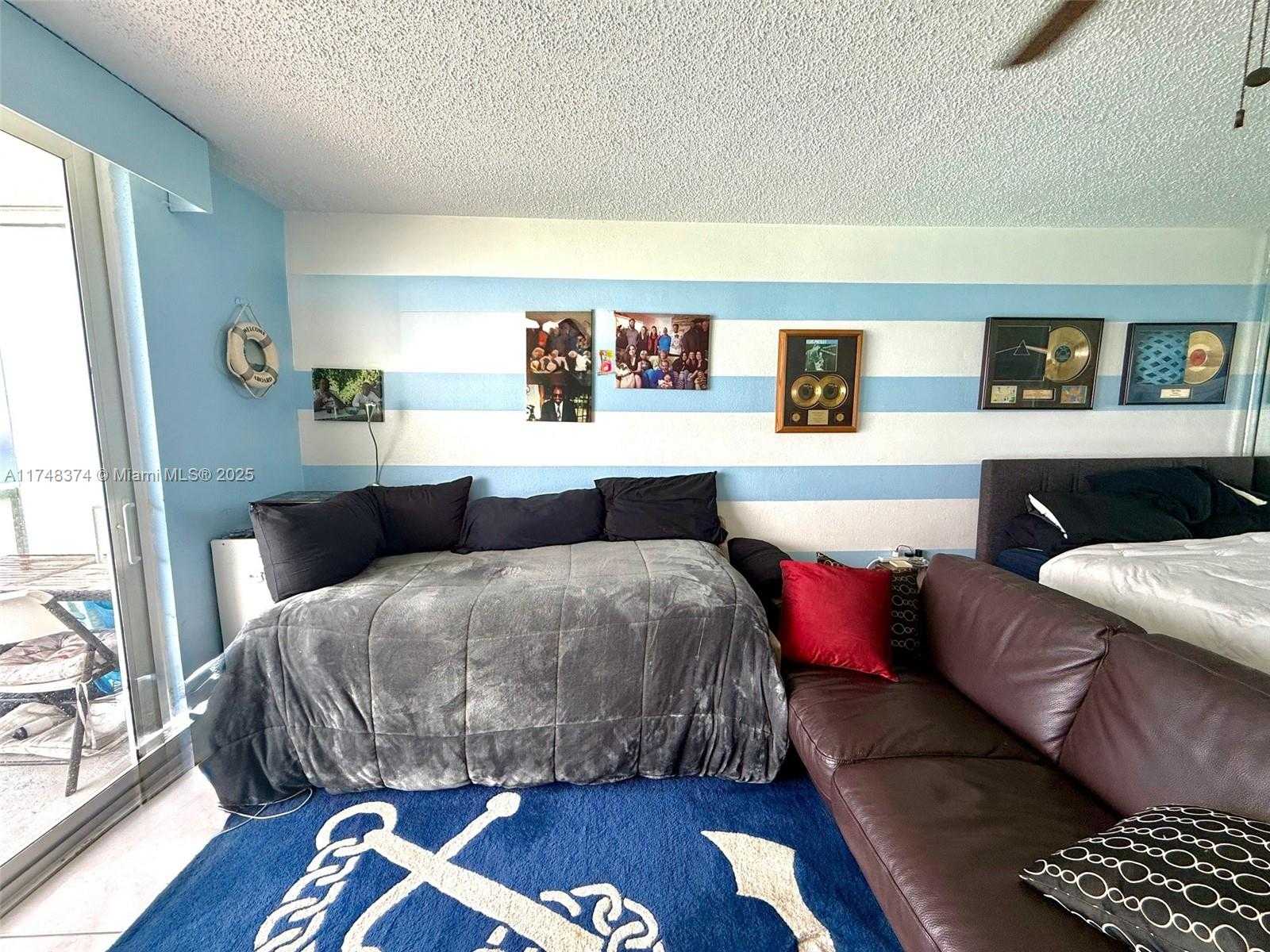 Small Image of 19201 COLLINS AVE #1015, Sunny Isles Beach Number 12