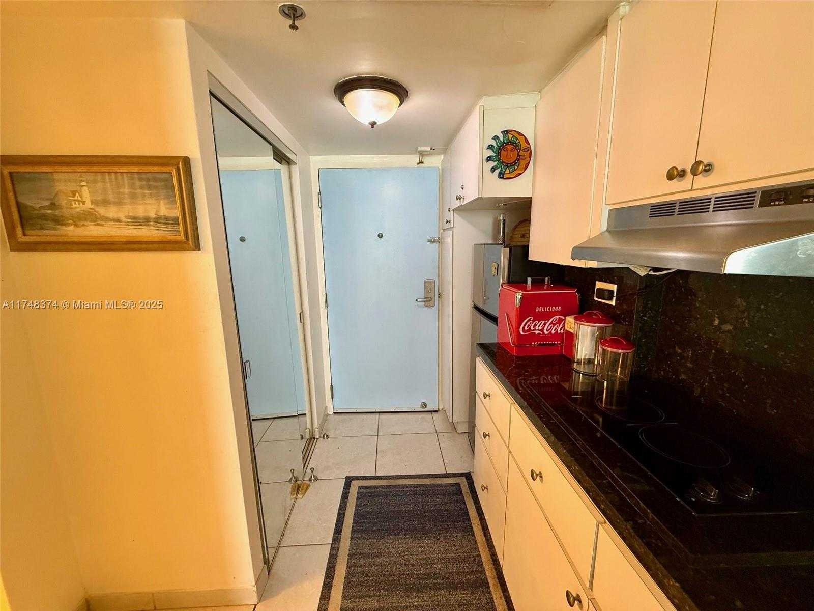 Small Image of 19201 COLLINS AVE #1015, Sunny Isles Beach Number 14