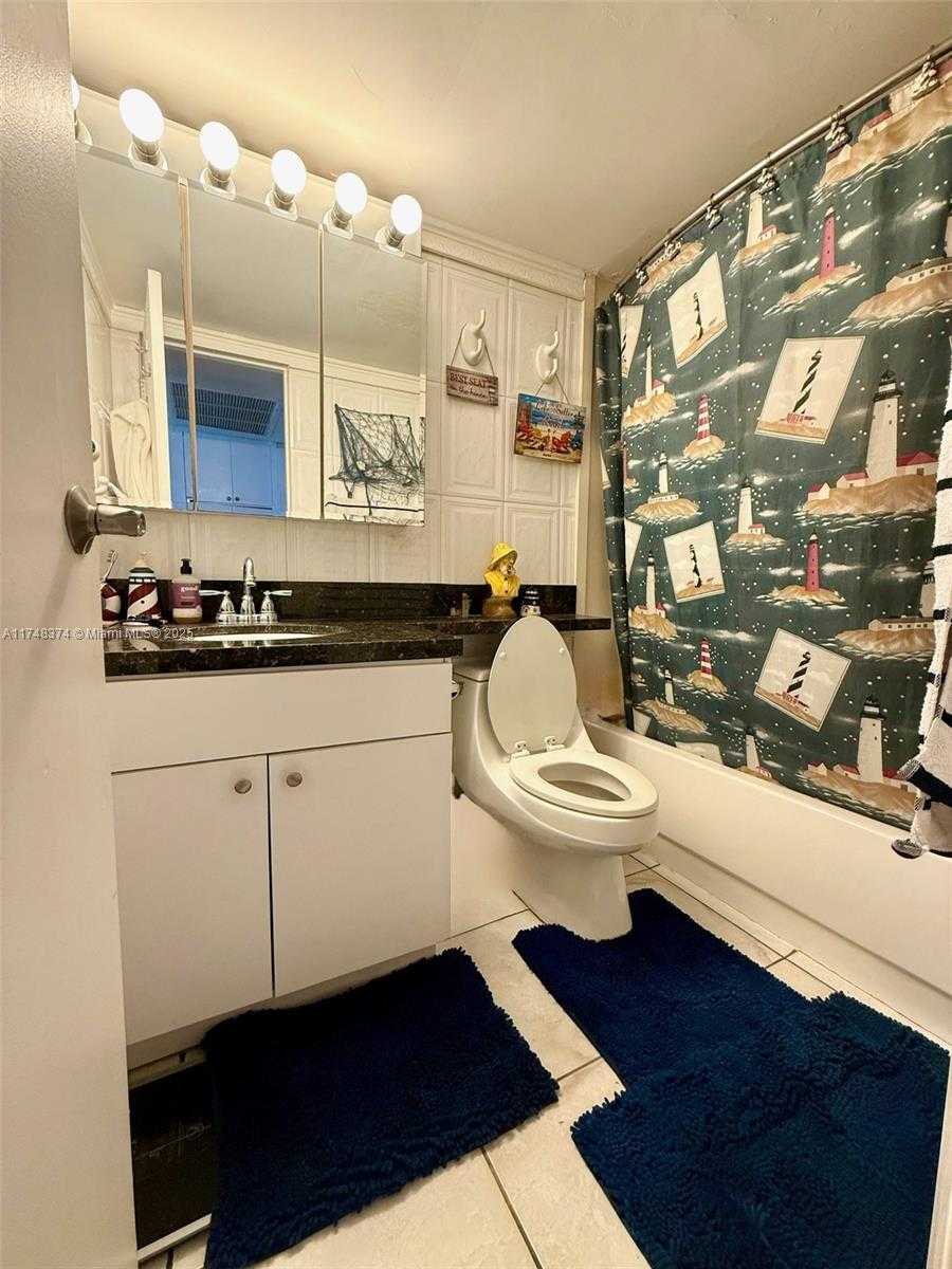 Small Image of 19201 COLLINS AVE #1015, Sunny Isles Beach Number 18