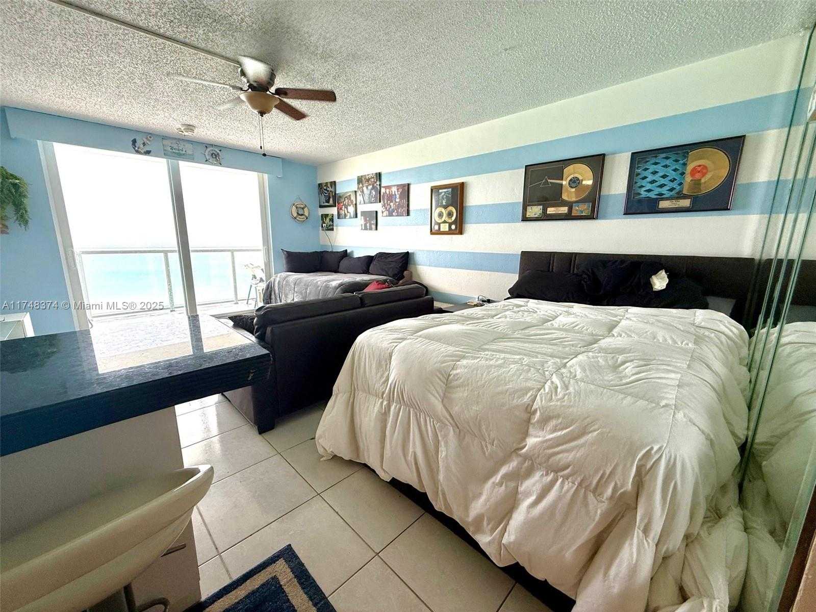Small Image of 19201 COLLINS AVE #1015, Sunny Isles Beach Number 8