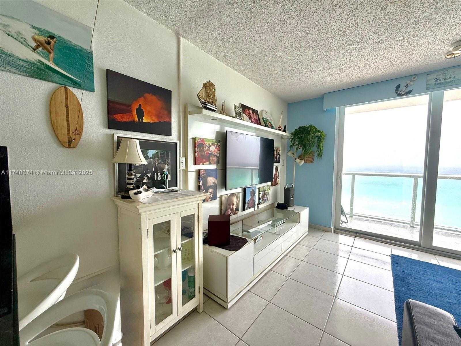 Small Image of 19201 COLLINS AVE #1015, Sunny Isles Beach Number 9