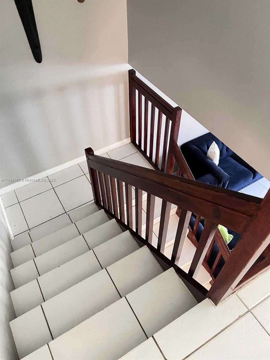 Imagen de Pequeño Objeto