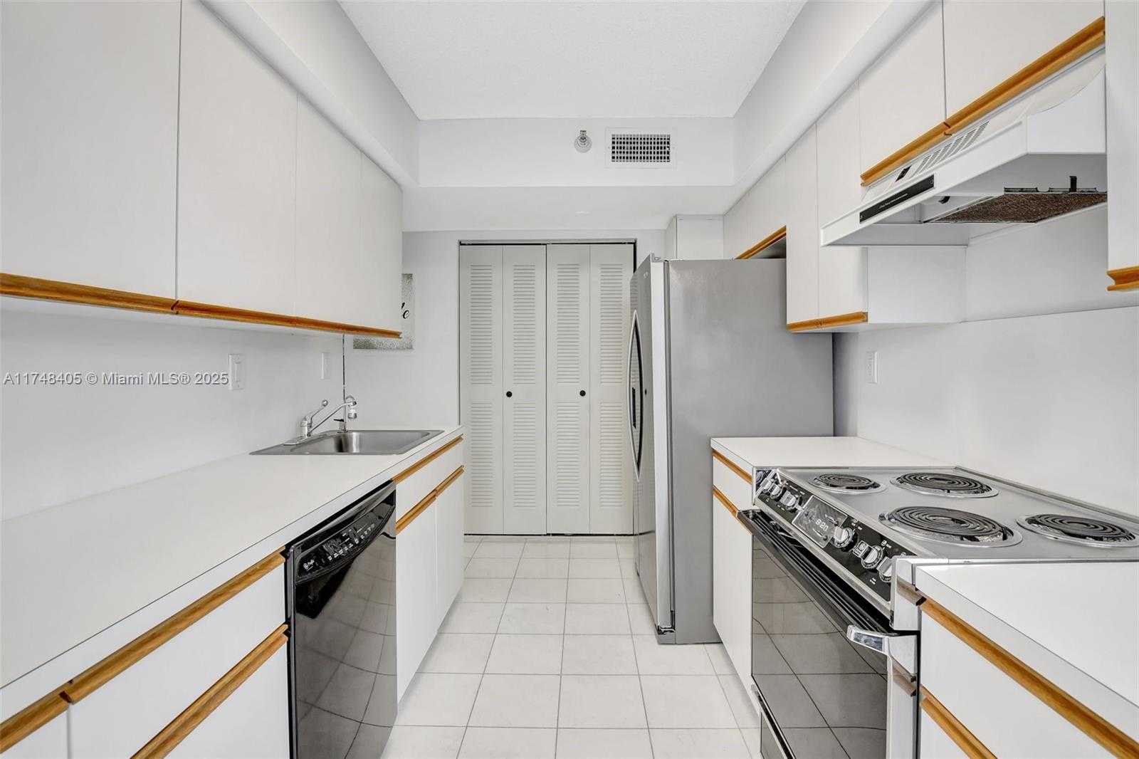 Small Image of 19101 NORTH EAST 36TH CT #307, Aventura Number 20