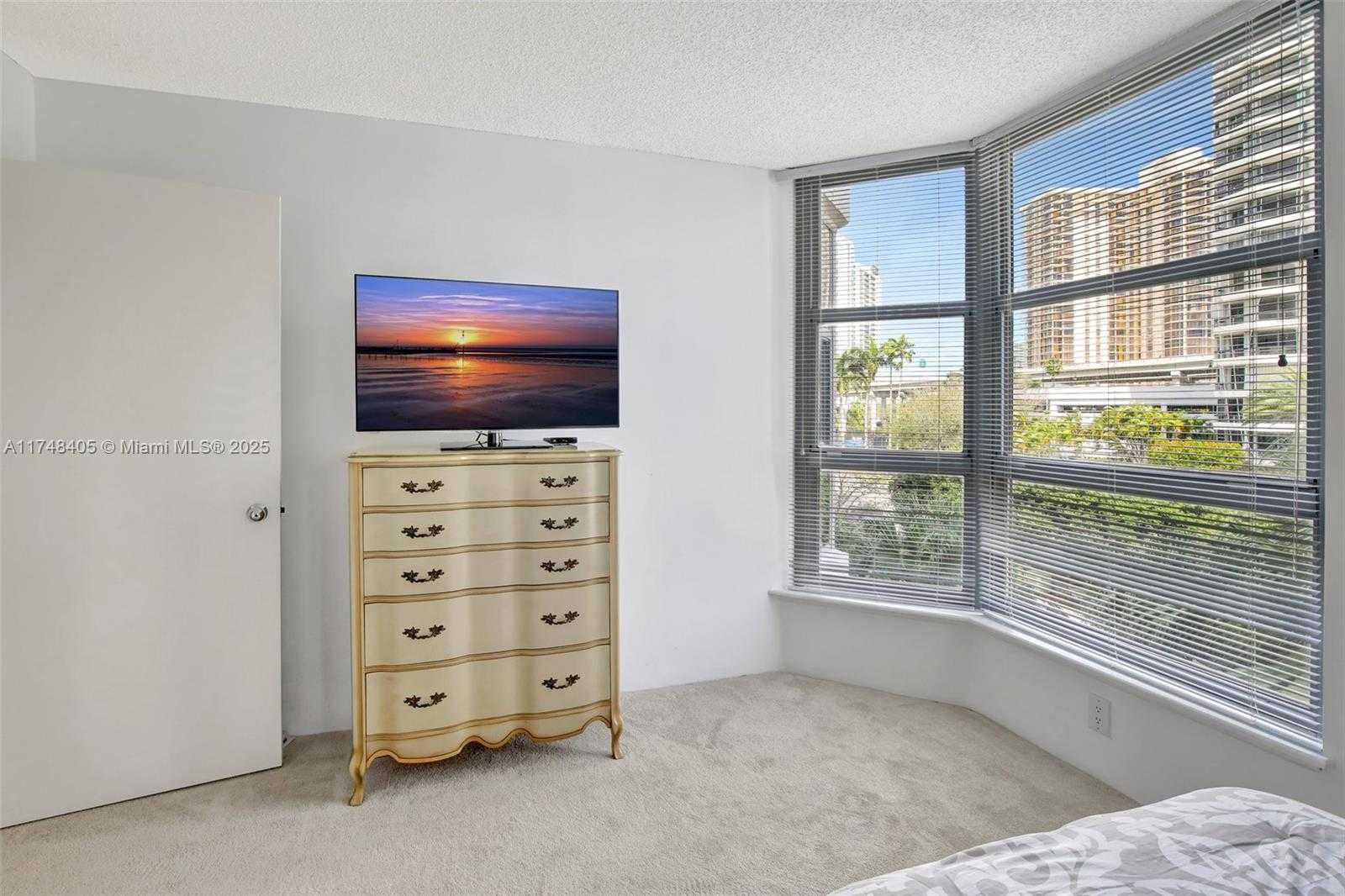Small Image of 19101 NORTH EAST 36TH CT #307, Aventura Number 42
