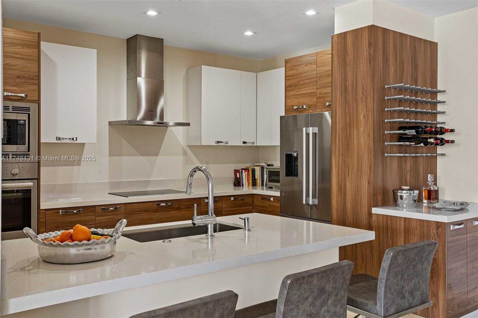 Small Image of 718 VALENCIA AVE #207, Coral Gables Number 15