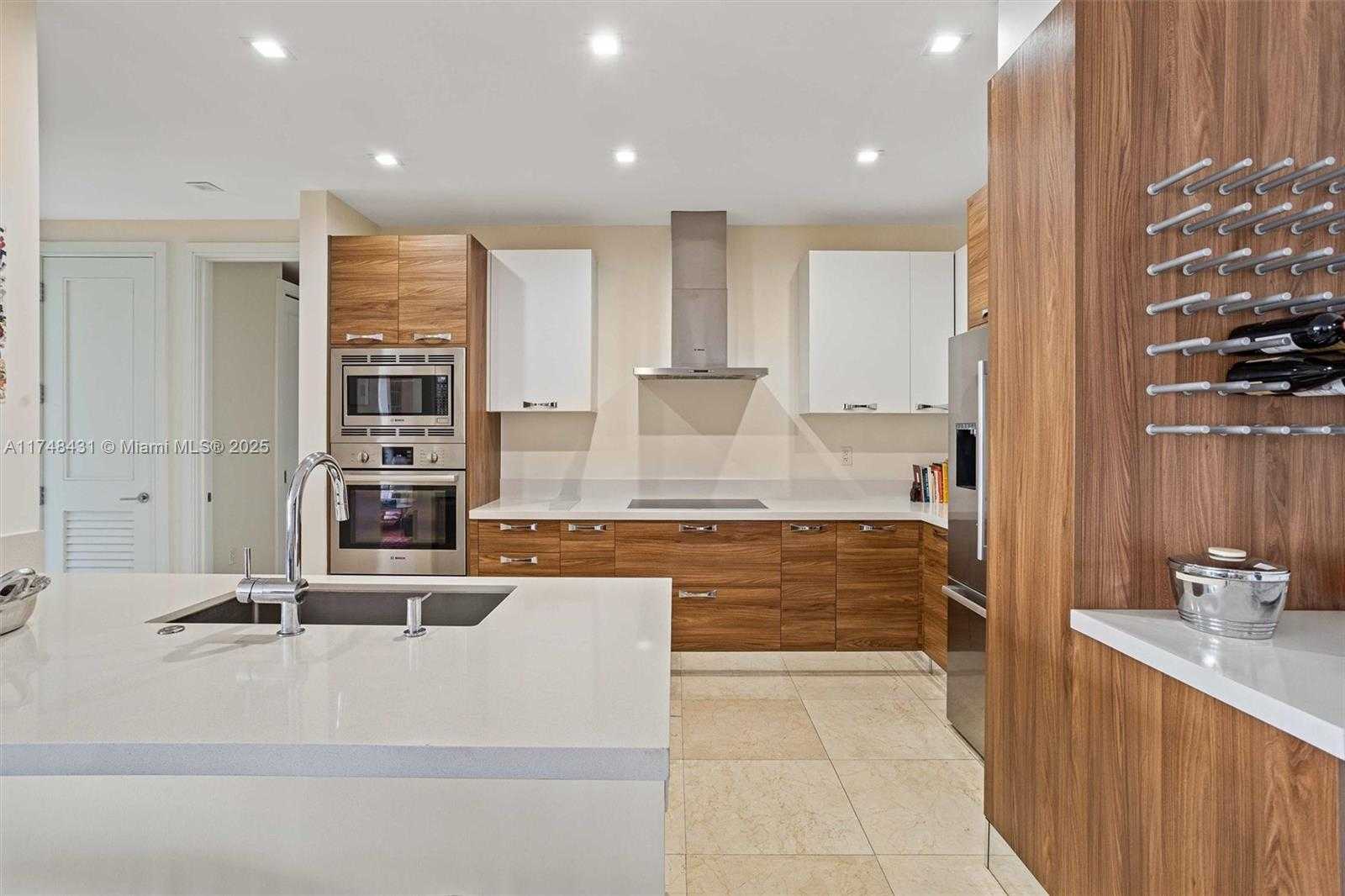 Small Image of 718 VALENCIA AVE #207, Coral Gables Number 16