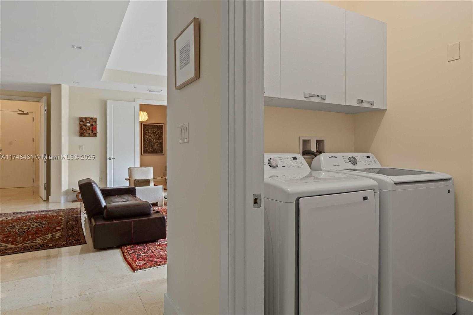 Small Image of 718 VALENCIA AVE #207, Coral Gables Number 31