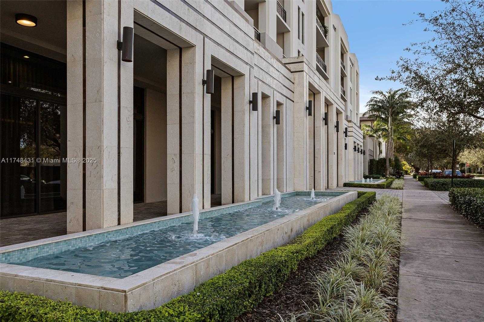 Small Image of 718 VALENCIA AVE #207, Coral Gables Number 36