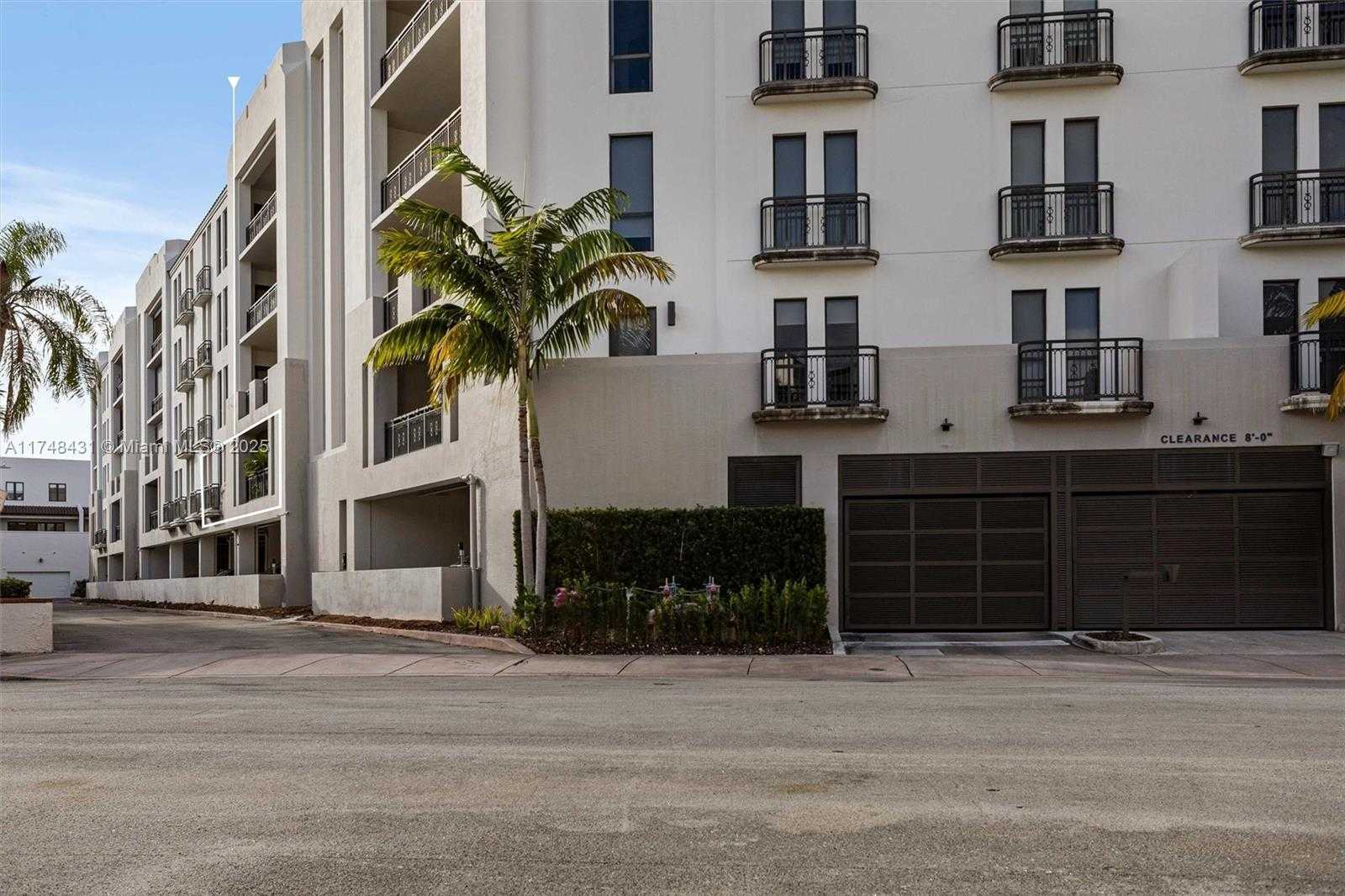 Small Image of 718 VALENCIA AVE #207, Coral Gables Number 37