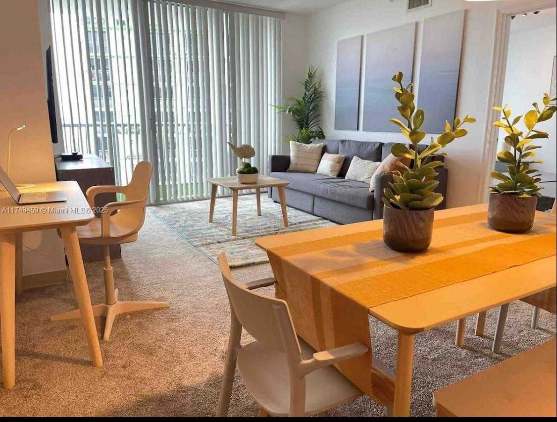 Small Image of 1750 NORTH BAYSHORE DR #2211, Miami Number 5