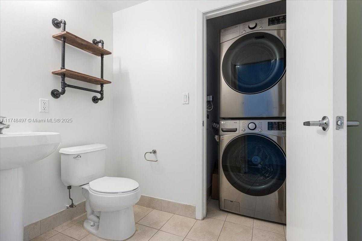 Small Image of 1900 NORTH BAYSHORE DR #1509, Miami Number 16