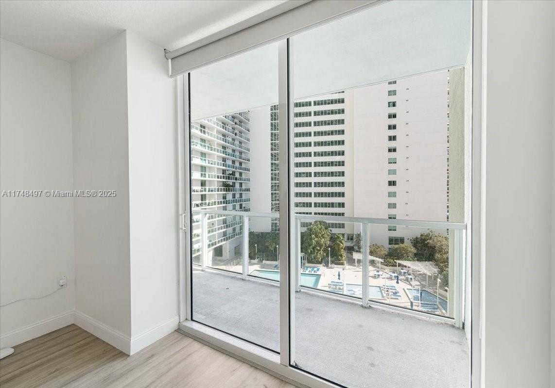 Small Image of 1900 NORTH BAYSHORE DR #1509, Miami Number 23