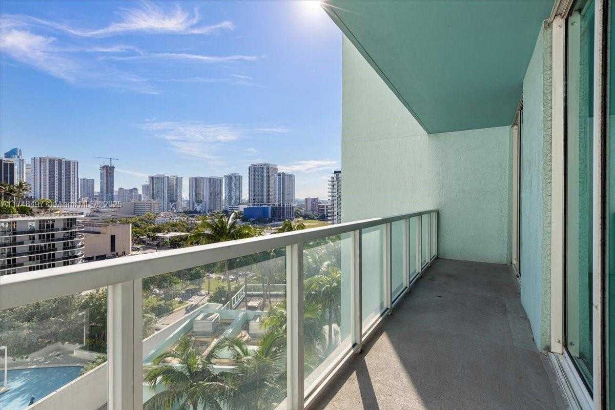 Small Image of 1900 NORTH BAYSHORE DR #1509, Miami Number 25