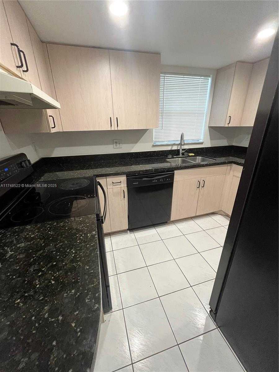 Small Image of 8404 WEST SAMPLE RD #131, Coral Springs Number 19
