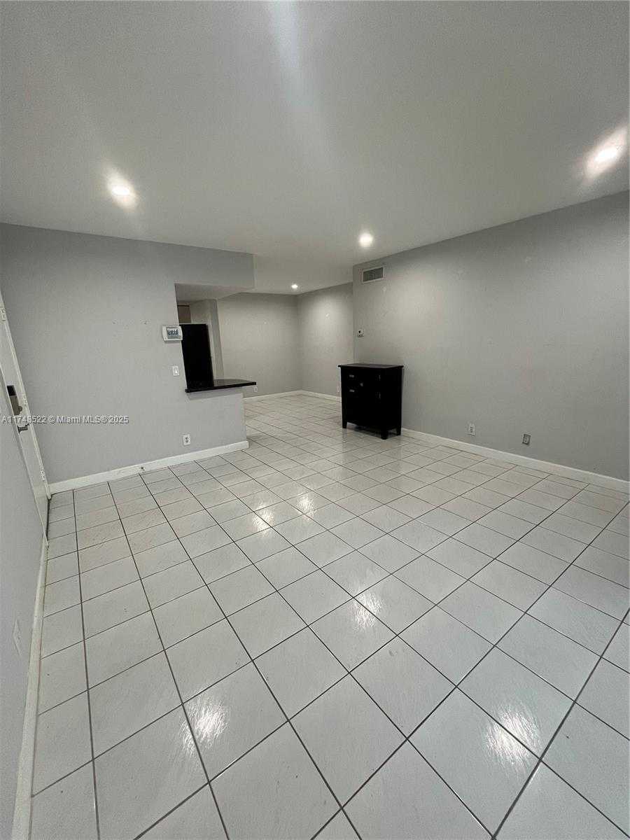 Small Image of 8404 WEST SAMPLE RD #131, Coral Springs Number 33