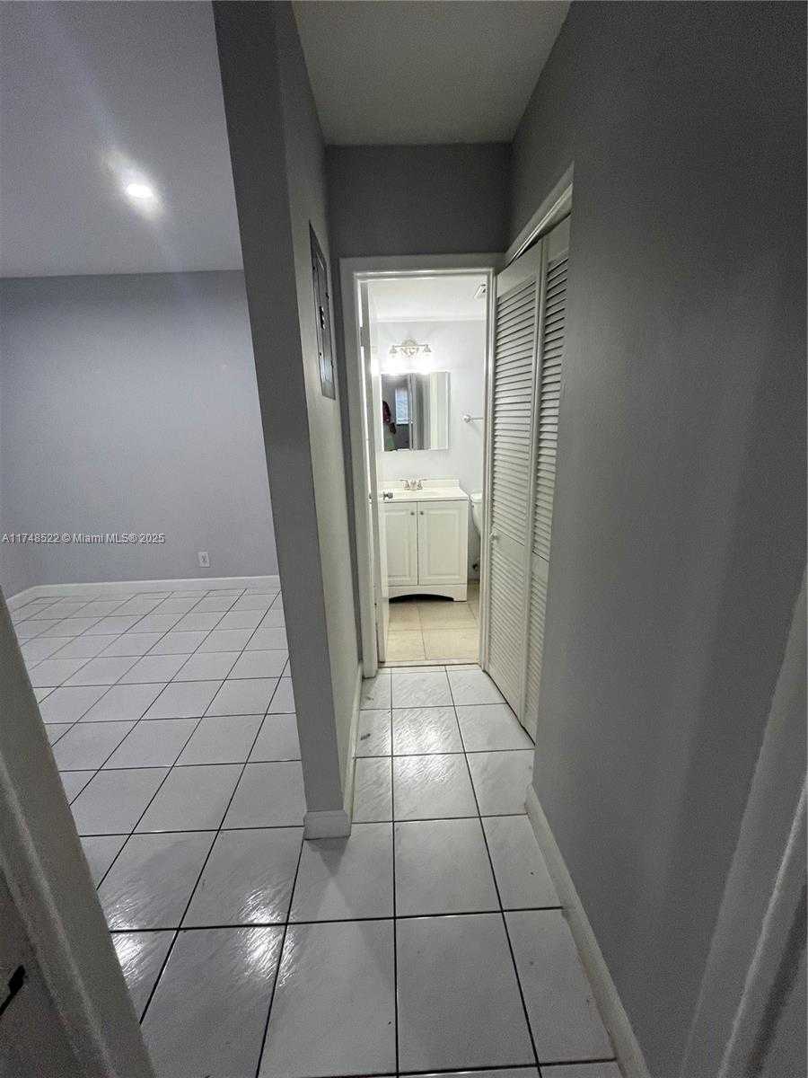 Small Image of 8404 WEST SAMPLE RD #131, Coral Springs Number 9