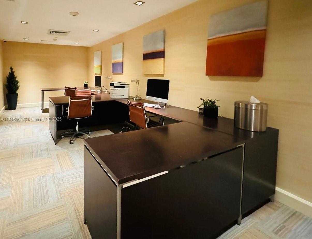 Small Image of 950 BRICKELL BAY DR #2308, Miami Number 16