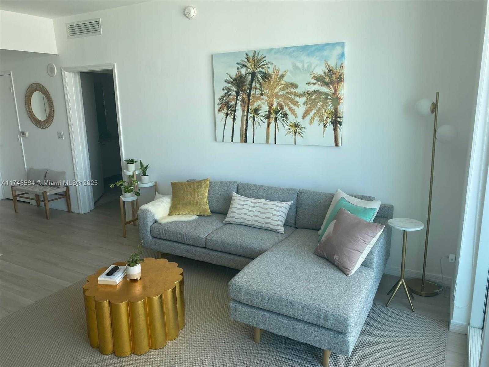 Small Image of 950 BRICKELL BAY DR #2308, Miami Number 23