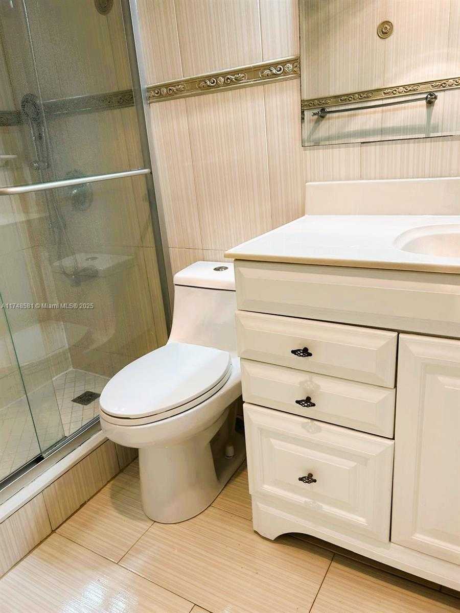 Small Image of 942 NORTH EAST 199TH ST #3E, Miami Number 16