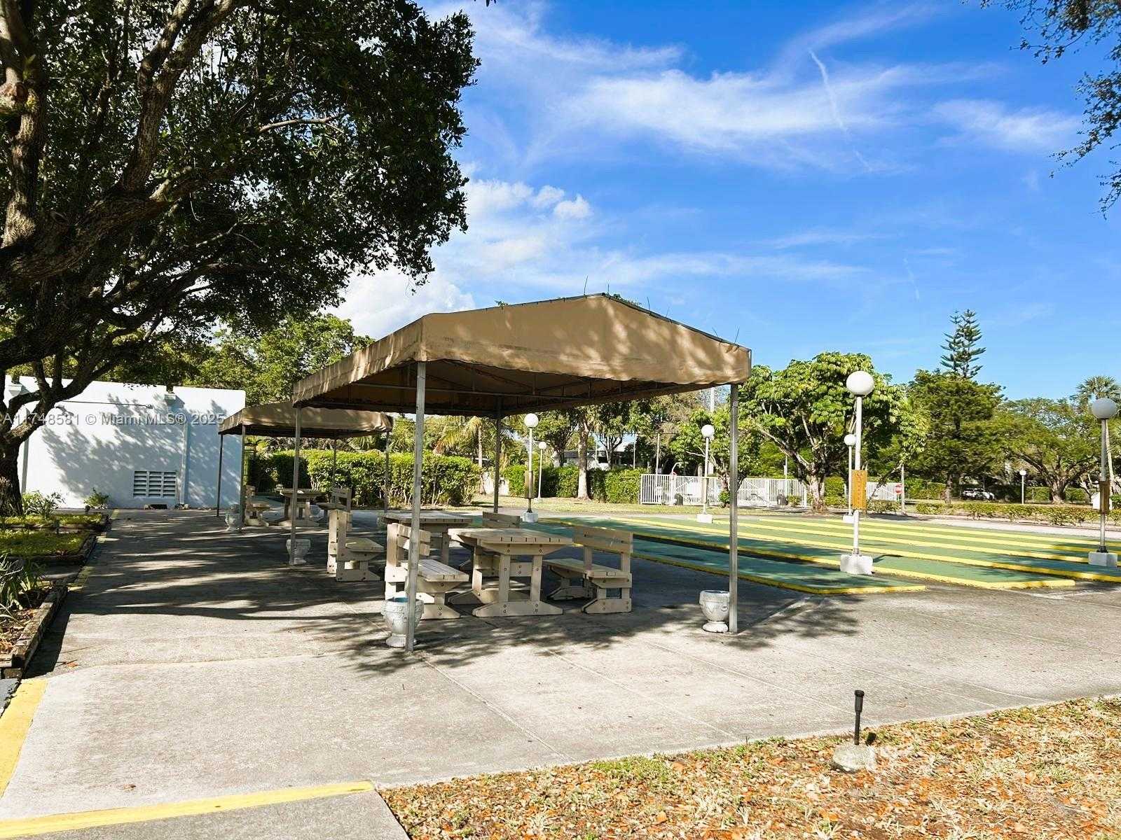 Small Image of 942 NORTH EAST 199TH ST #3E, Miami Number 31