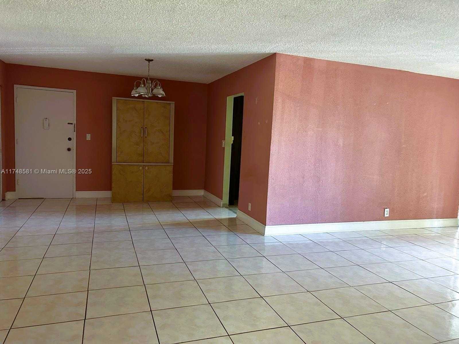 Small Image of 942 NORTH EAST 199TH ST #3E, Miami Number 7
