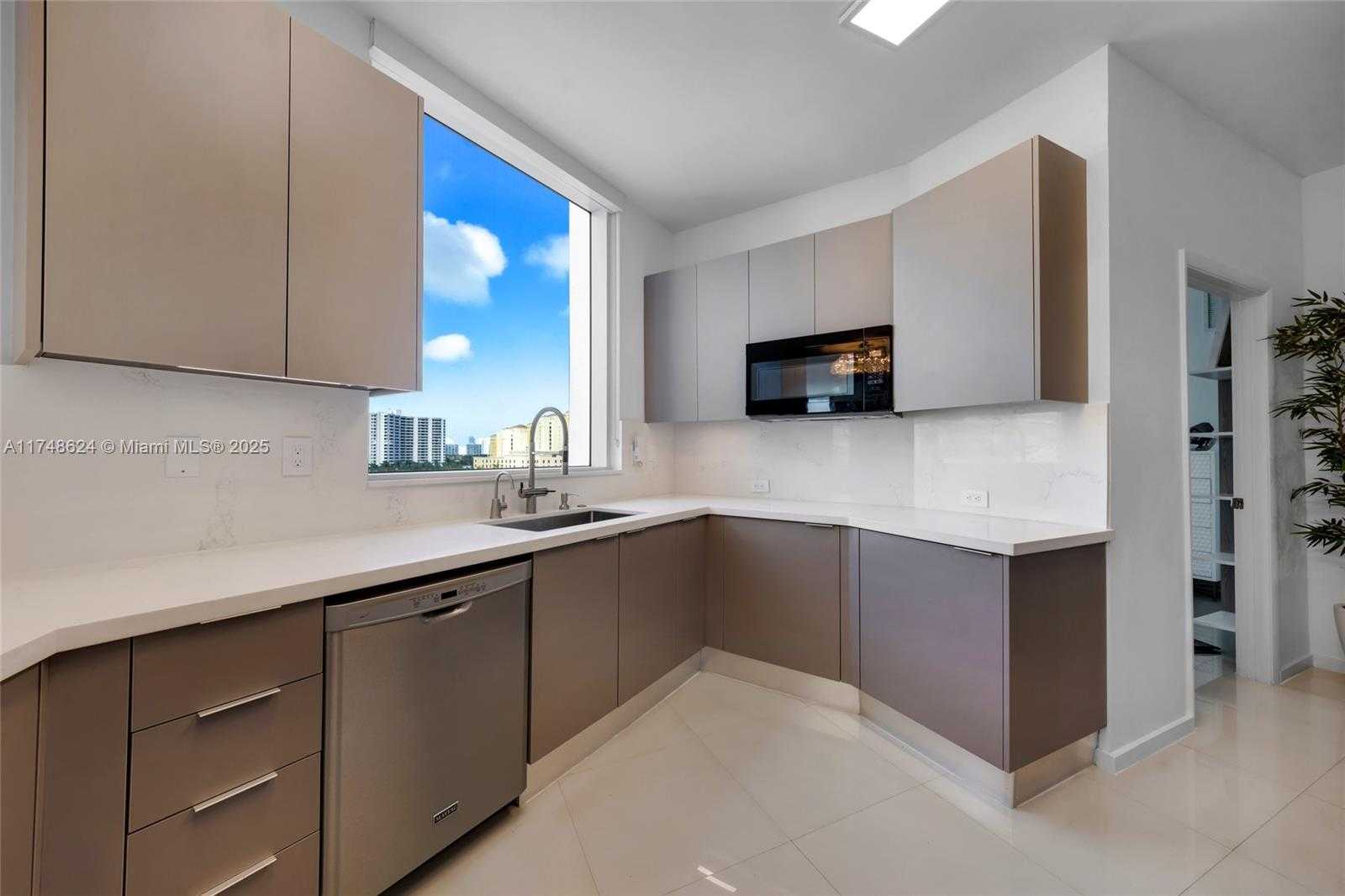 Small Image of 3030 NORTH EAST 188TH ST #602, Aventura Number 12