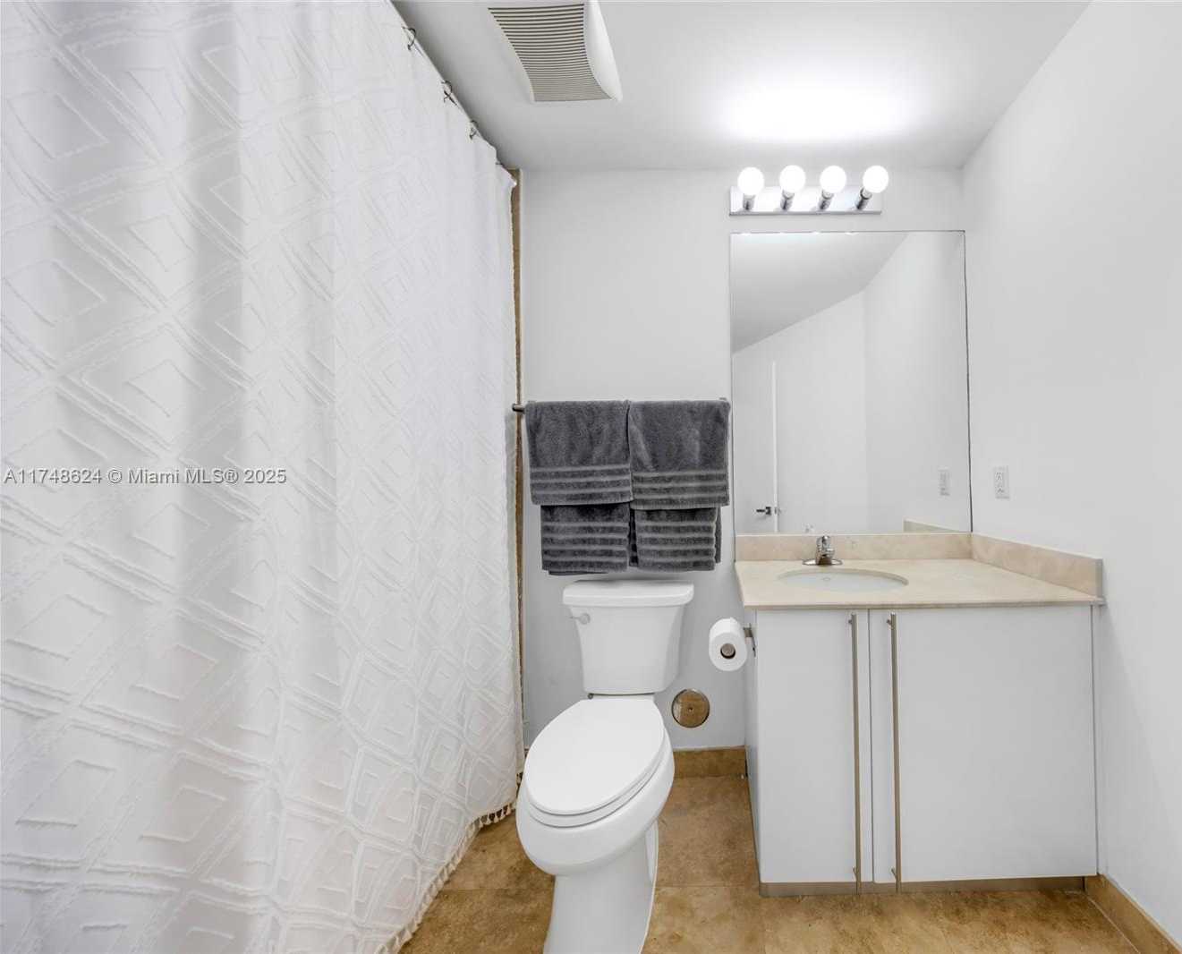 Small Image of 3030 NORTH EAST 188TH ST #602, Aventura Number 38