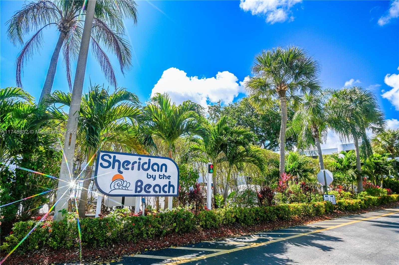 Small Image of 1490 SHERIDAN ST #12A, Hollywood Number 44