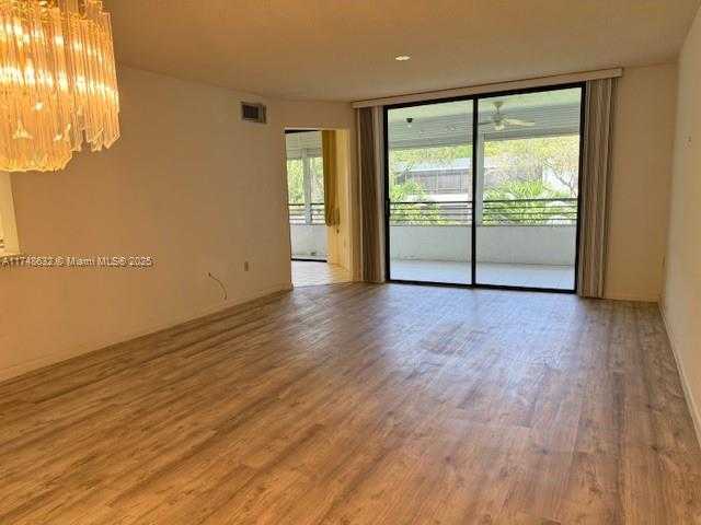 Small Image of 1490 SHERIDAN ST #12A, Hollywood Number 5