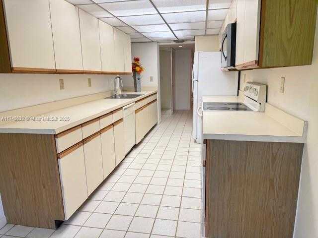 Small Image of 1490 SHERIDAN ST #12A, Hollywood Number 9