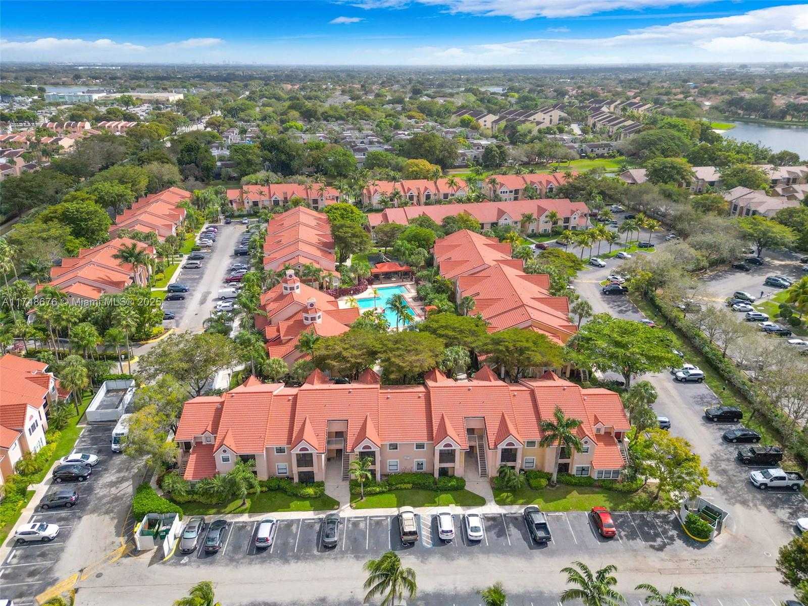 Small Image of 10441 SOUTH WEST 156 CT #4210, Miami Number 27