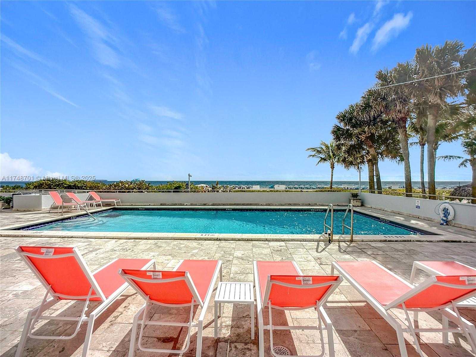 Small Image of 465 OCEAN DR #701, Miami Beach Number 13